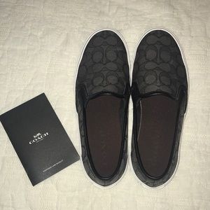✨COACH slip on sneakers✨
